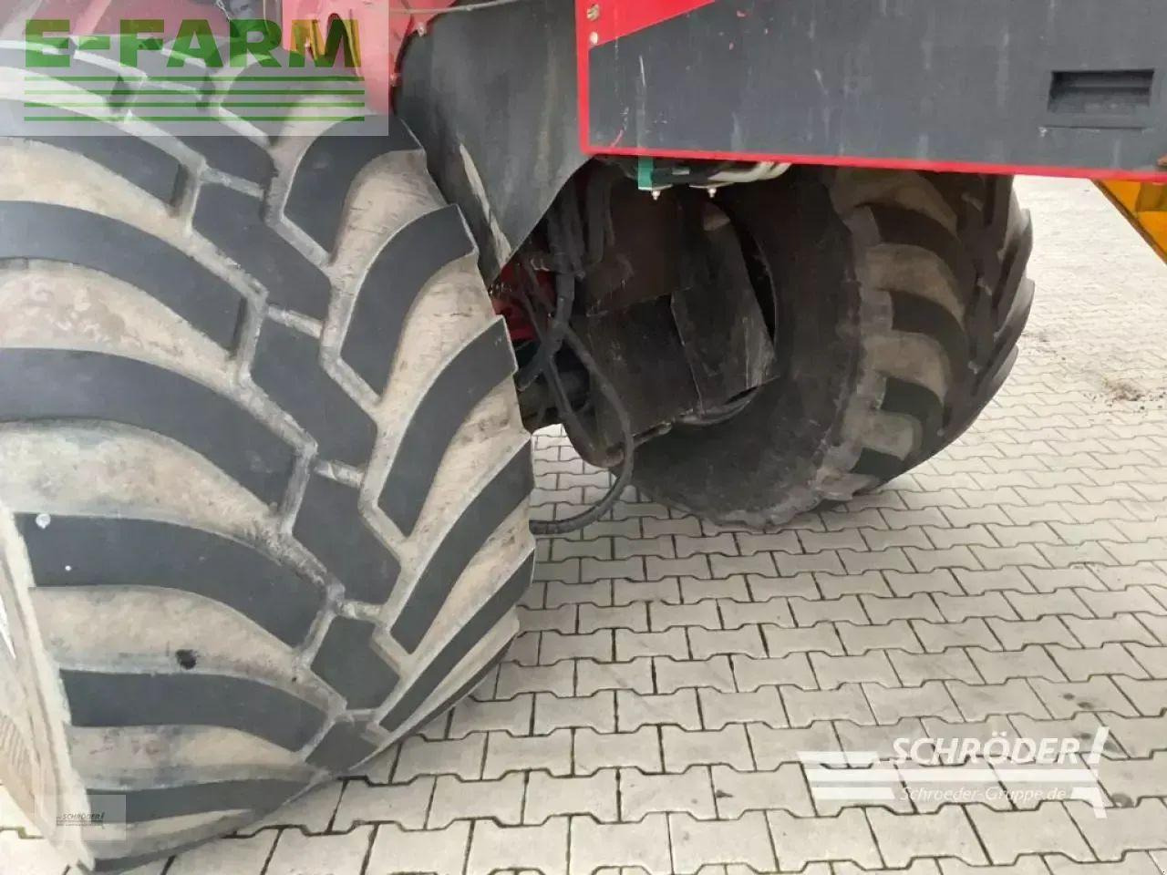 Grimme evo 280 - Kombajn za krumpir: slika Grimme evo 280 - Kombajn za krumpir Grimme evo 280 - Kombajn za krumpir: slika Grimme evo 280 - Kombajn za krumpir