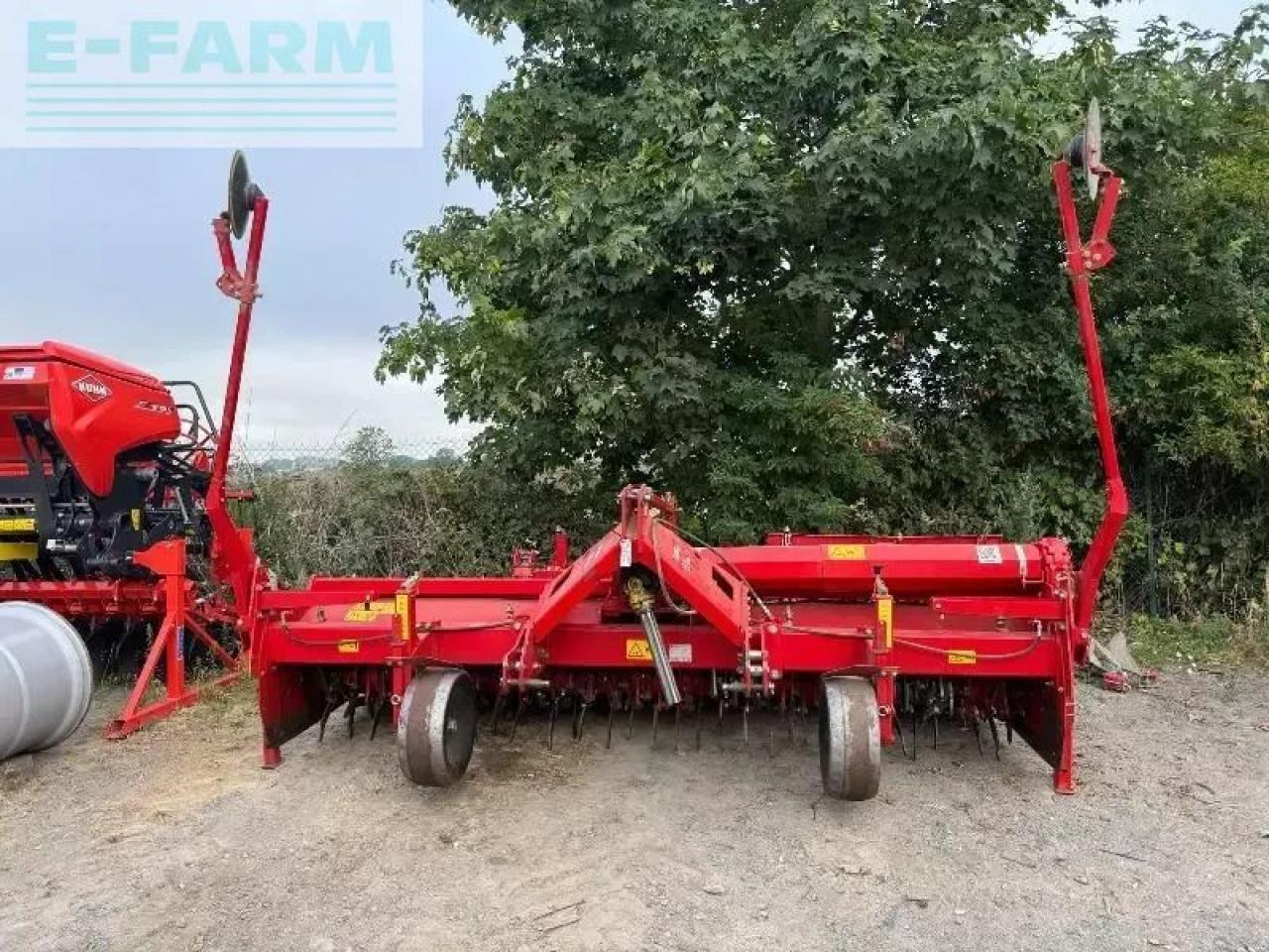 Grimme gf400 - Oprema za obradu tla: slika Grimme gf400 - Oprema za obradu tla Grimme gf400 - Oprema za obradu tla: slika Grimme gf400 - Oprema za obradu tla