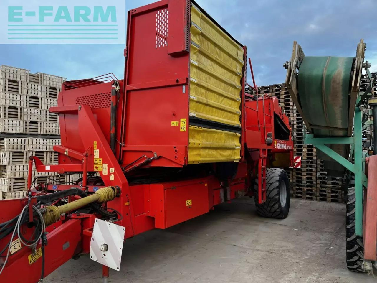 Grimme se 170-60 - Kombajn za krumpir: slika Grimme se 170-60 - Kombajn za krumpir Grimme se 170-60 - Kombajn za krumpir: slika Grimme se 170-60 - Kombajn za krumpir
