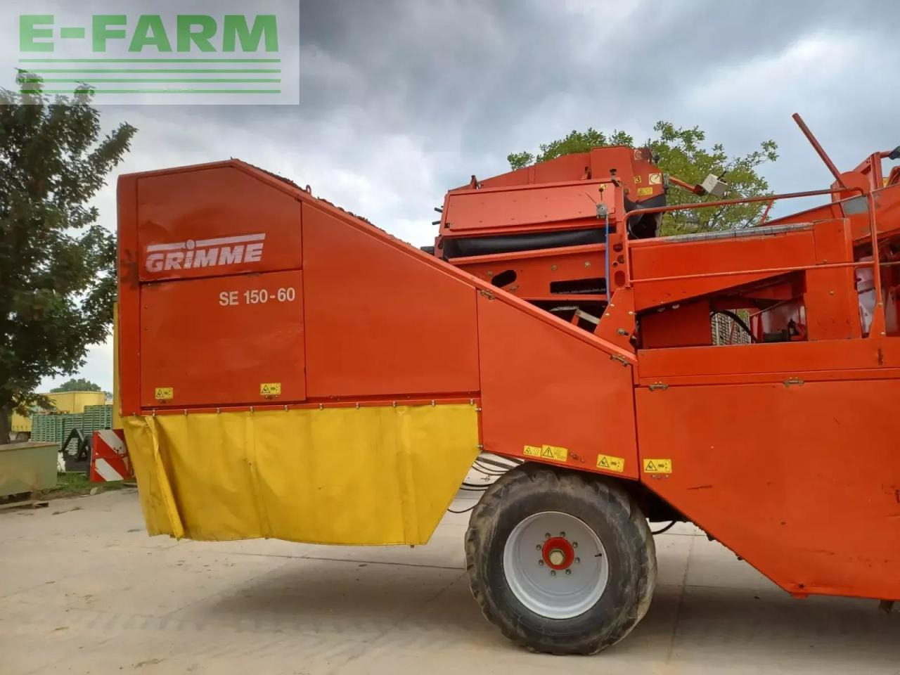 Grimme se 170-60 - Kombajn za krumpir: slika Grimme se 170-60 - Kombajn za krumpir Grimme se 170-60 - Kombajn za krumpir: slika Grimme se 170-60 - Kombajn za krumpir