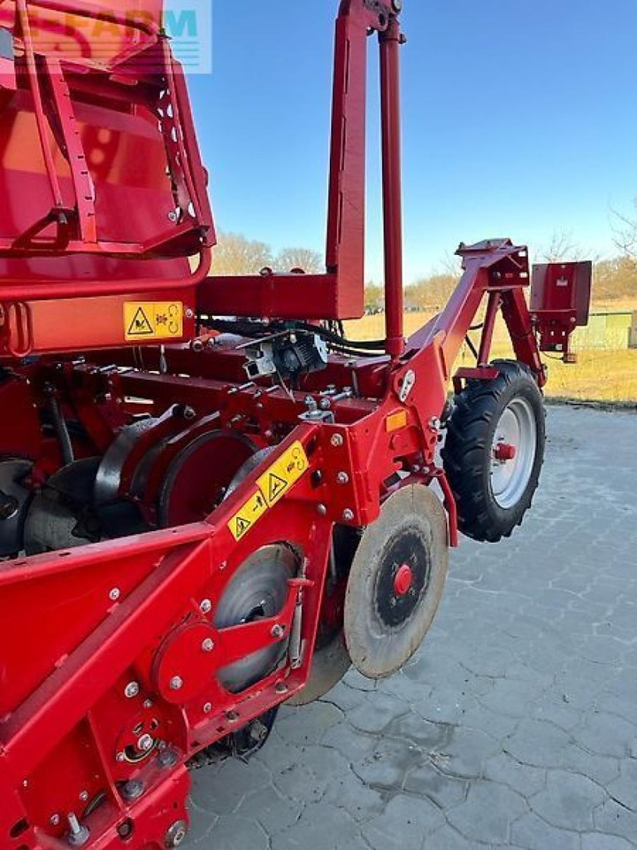 Grimme se260 - Kombajn za krumpir: slika Grimme se260 - Kombajn za krumpir Grimme se260 - Kombajn za krumpir: slika Grimme se260 - Kombajn za krumpir
