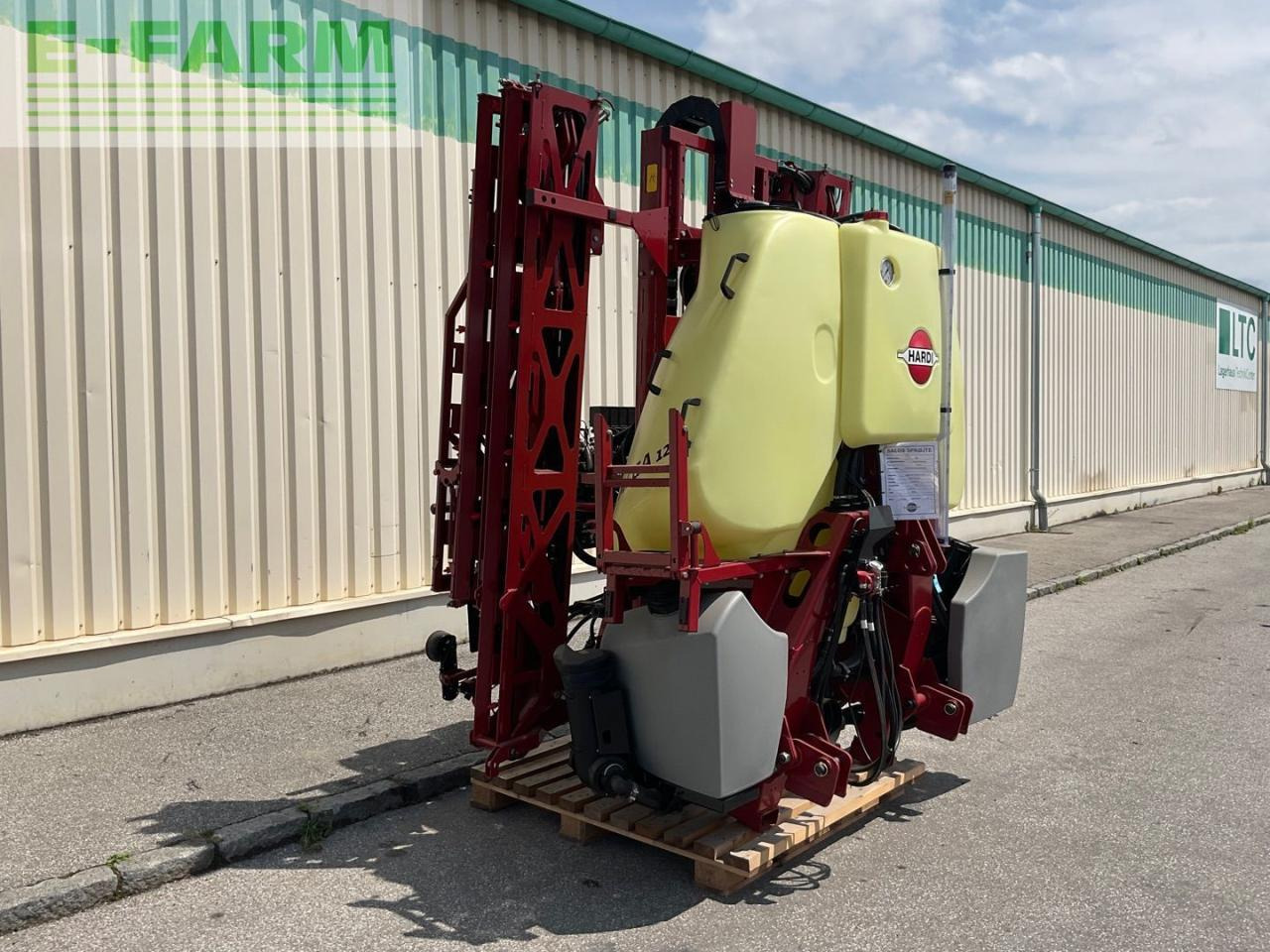 Hardi Mega 1200 - Vučena prskalica: slika Hardi Mega 1200 - Vučena prskalica Hardi Mega 1200 - Vučena prskalica: slika Hardi Mega 1200 - Vučena prskalica