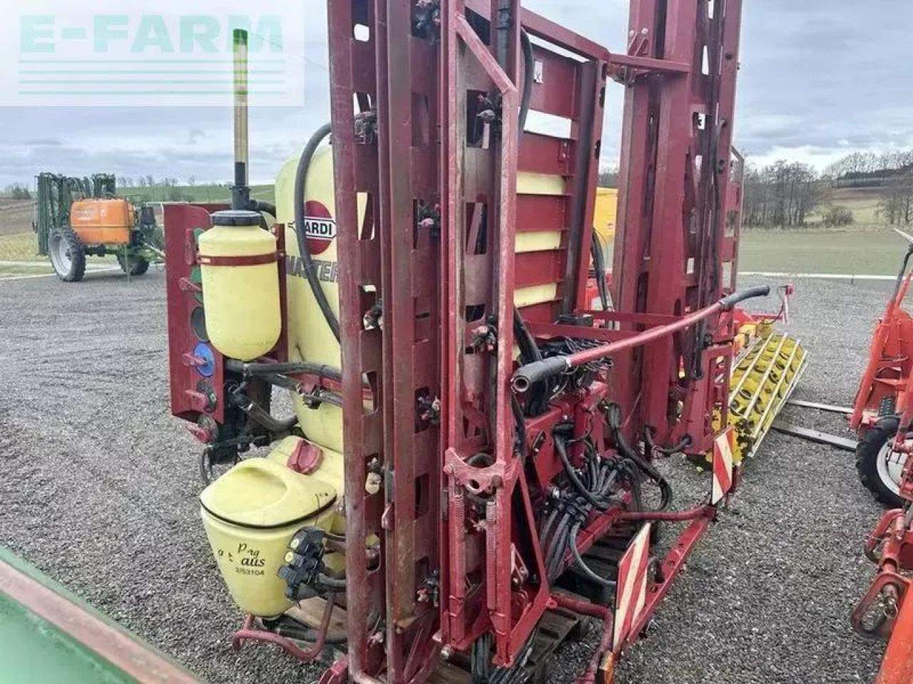 Hardi master plus 1000 l feldspritze - Vučena prskalica: slika Hardi master plus 1000 l feldspritze - Vučena prskalica Hardi master plus 1000 l feldspritze - Vučena prskalica: slika Hardi master plus 1000 l feldspritze - Vučena prskalica