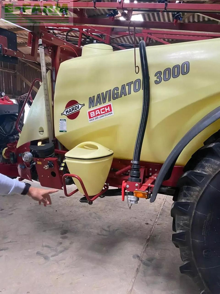 Hardi navigator 3000 - Vučena prskalica: slika Hardi navigator 3000 - Vučena prskalica Hardi navigator 3000 - Vučena prskalica: slika Hardi navigator 3000 - Vučena prskalica