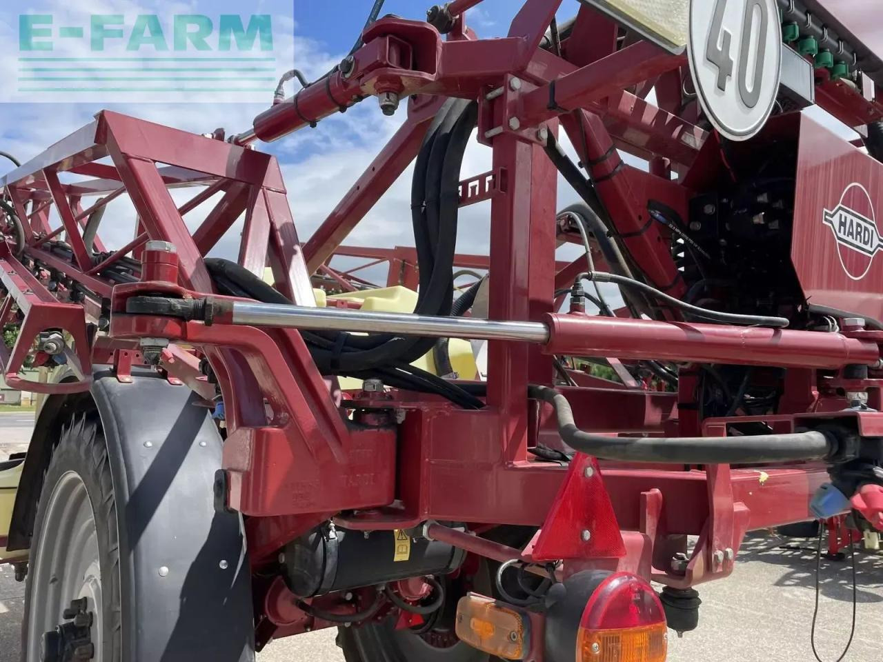 Hardi navigator 3000 - Vučena prskalica: slika Hardi navigator 3000 - Vučena prskalica Hardi navigator 3000 - Vučena prskalica: slika Hardi navigator 3000 - Vučena prskalica