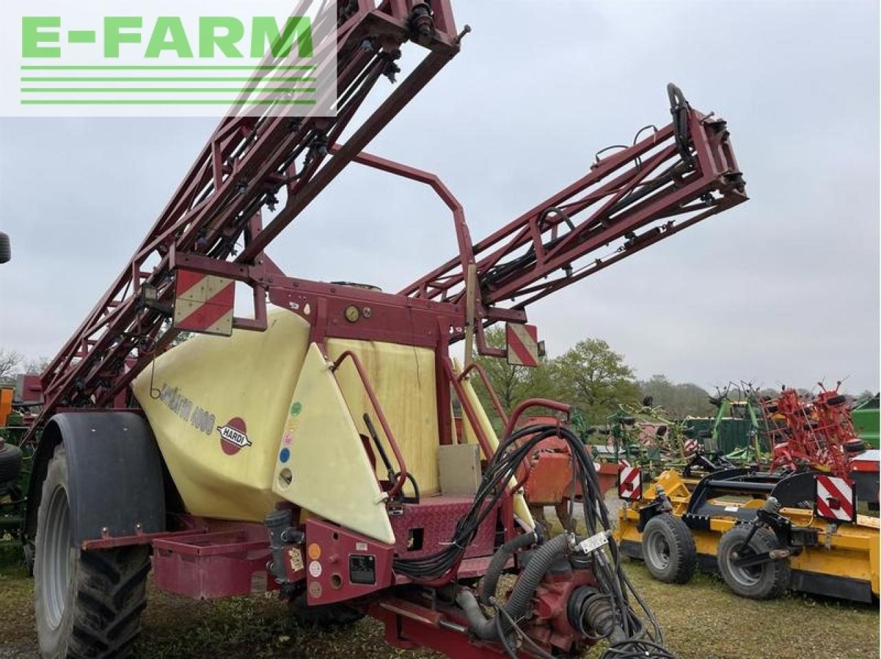 Hardi navigator 4000 - Vučena prskalica: slika Hardi navigator 4000 - Vučena prskalica Hardi navigator 4000 - Vučena prskalica: slika Hardi navigator 4000 - Vučena prskalica