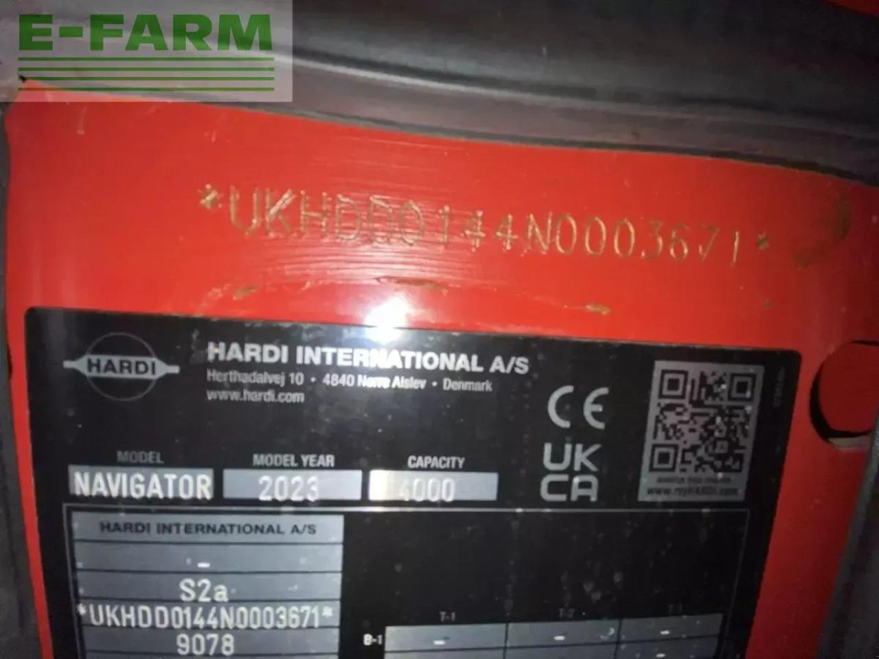 Vučena prskalica Hardi navigator 4000l 27m 9tb ddz: slika Vučena prskalica Hardi navigator 4000l 27m 9tb ddz