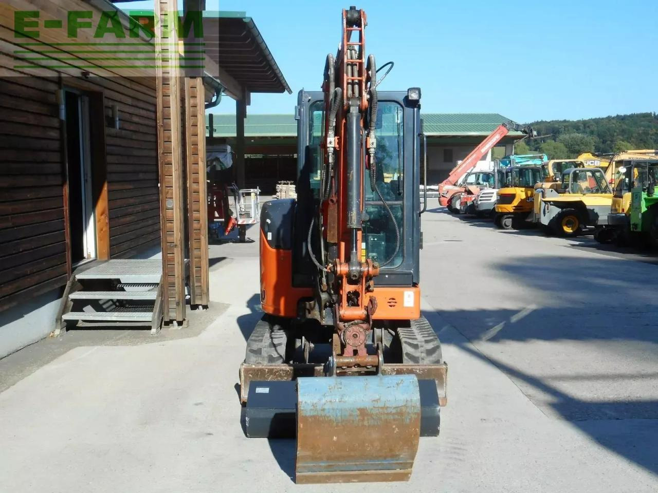 Hitachi zx26u-6 ( 2.740kg ) powertilt - Mini bager: slika Hitachi zx26u-6 ( 2.740kg ) powertilt - Mini bager Hitachi zx26u-6 ( 2.740kg ) powertilt - Mini bager: slika Hitachi zx26u-6 ( 2.740kg ) powertilt - Mini bager