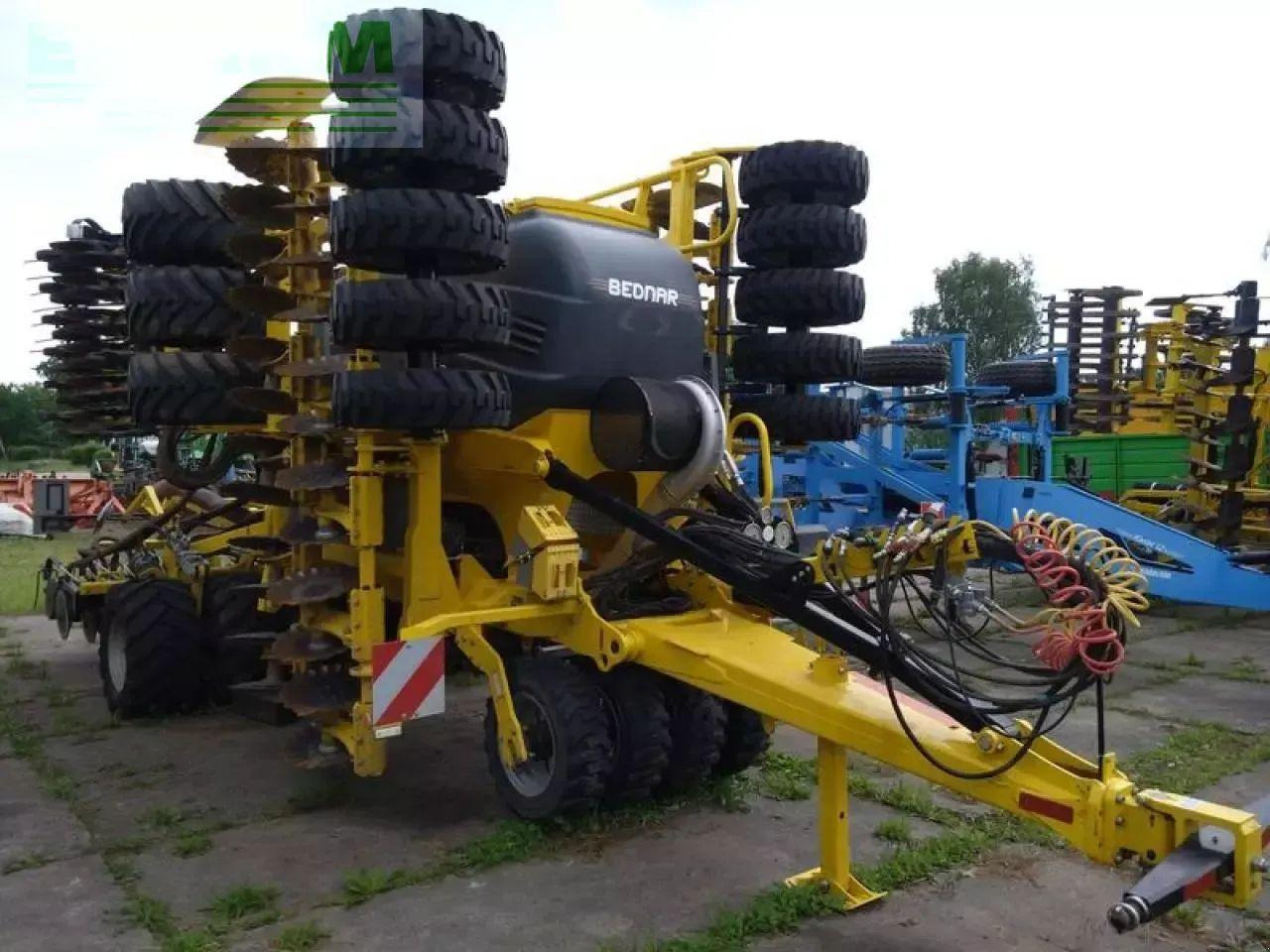 Horsch bednar omega 6000 - Sijačica: slika Horsch bednar omega 6000 - Sijačica Horsch bednar omega 6000 - Sijačica: slika Horsch bednar omega 6000 - Sijačica