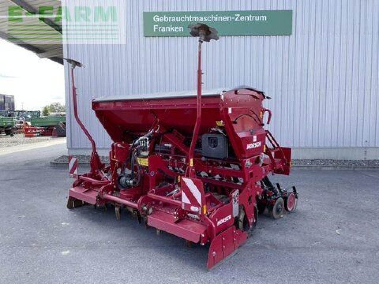Horsch versa 3 kr - Sijačica: slika Horsch versa 3 kr - Sijačica Horsch versa 3 kr - Sijačica: slika Horsch versa 3 kr - Sijačica