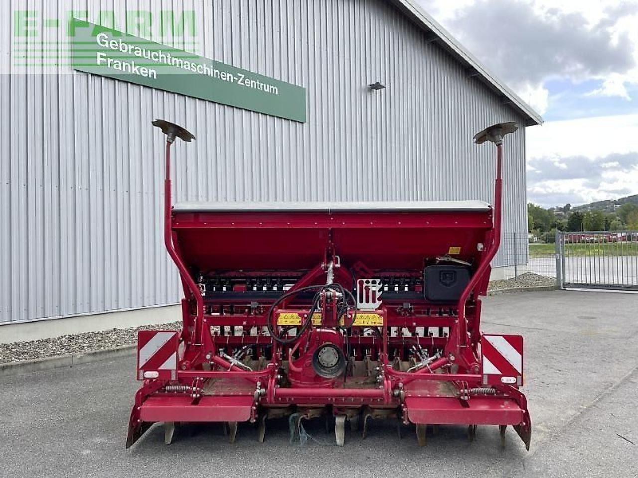 Horsch versa 3 kr - Sijačica: slika Horsch versa 3 kr - Sijačica Horsch versa 3 kr - Sijačica: slika Horsch versa 3 kr - Sijačica