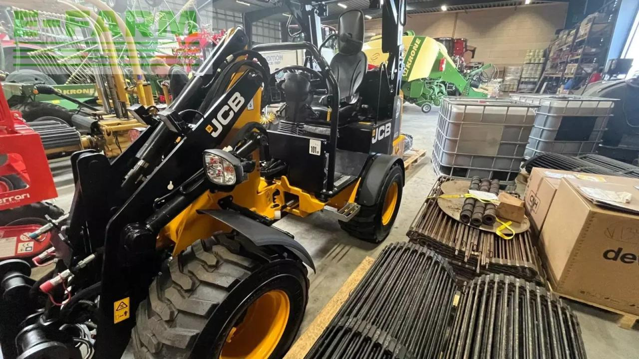 JCB 403 agri smart power - Mini bager: slika JCB 403 agri smart power - Mini bager JCB 403 agri smart power - Mini bager: slika JCB 403 agri smart power - Mini bager