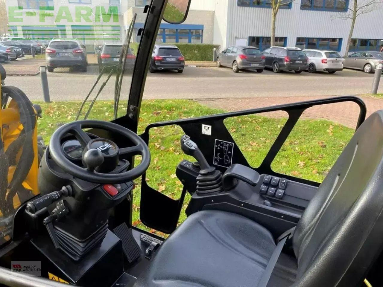 Mini bager JCB 403 e agri hoflader, förderfähig: slika Mini bager JCB 403 e agri hoflader, förderfähig