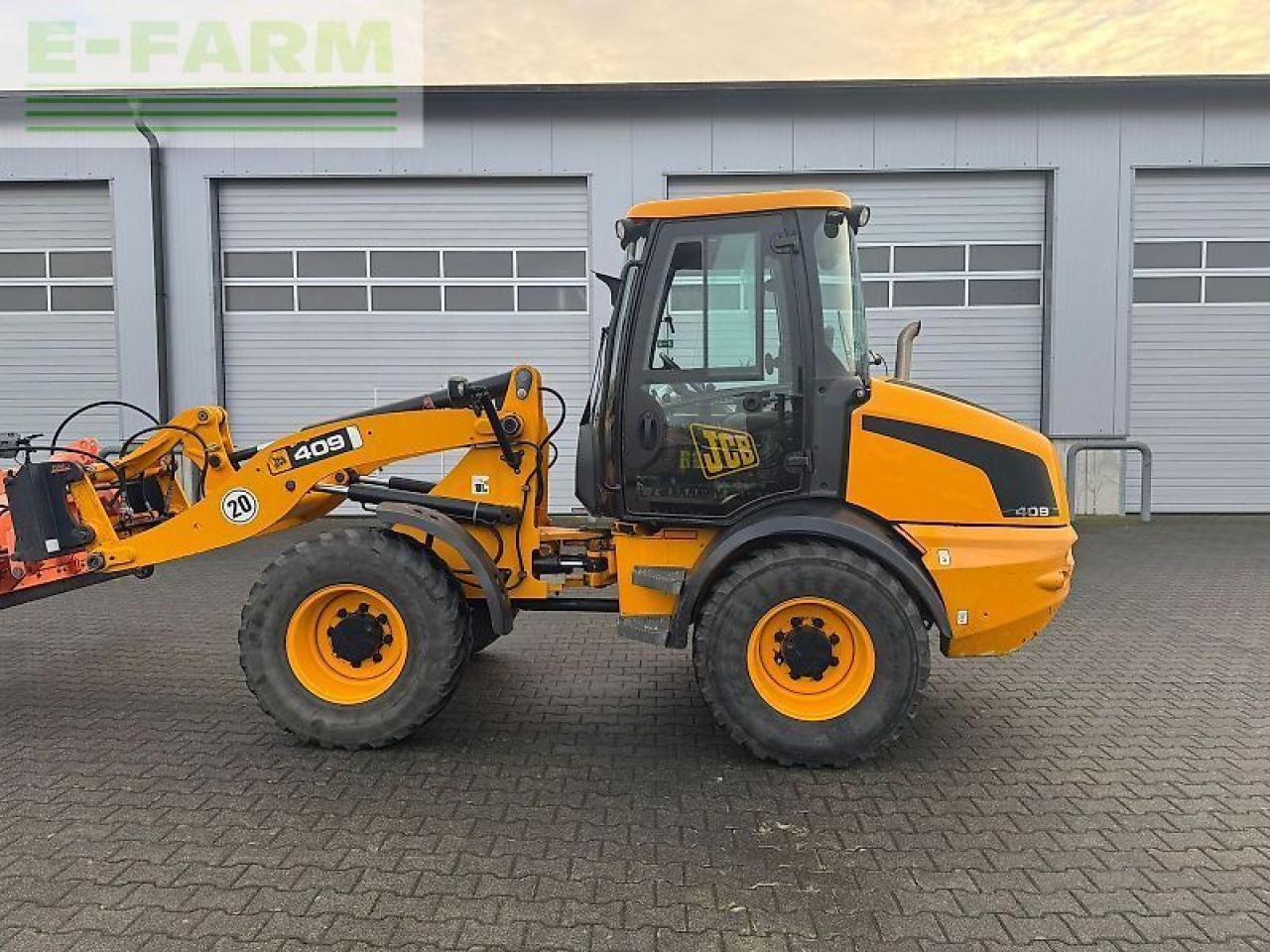 JCB 409 - Mini bager: slika JCB 409 - Mini bager JCB 409 - Mini bager: slika JCB 409 - Mini bager