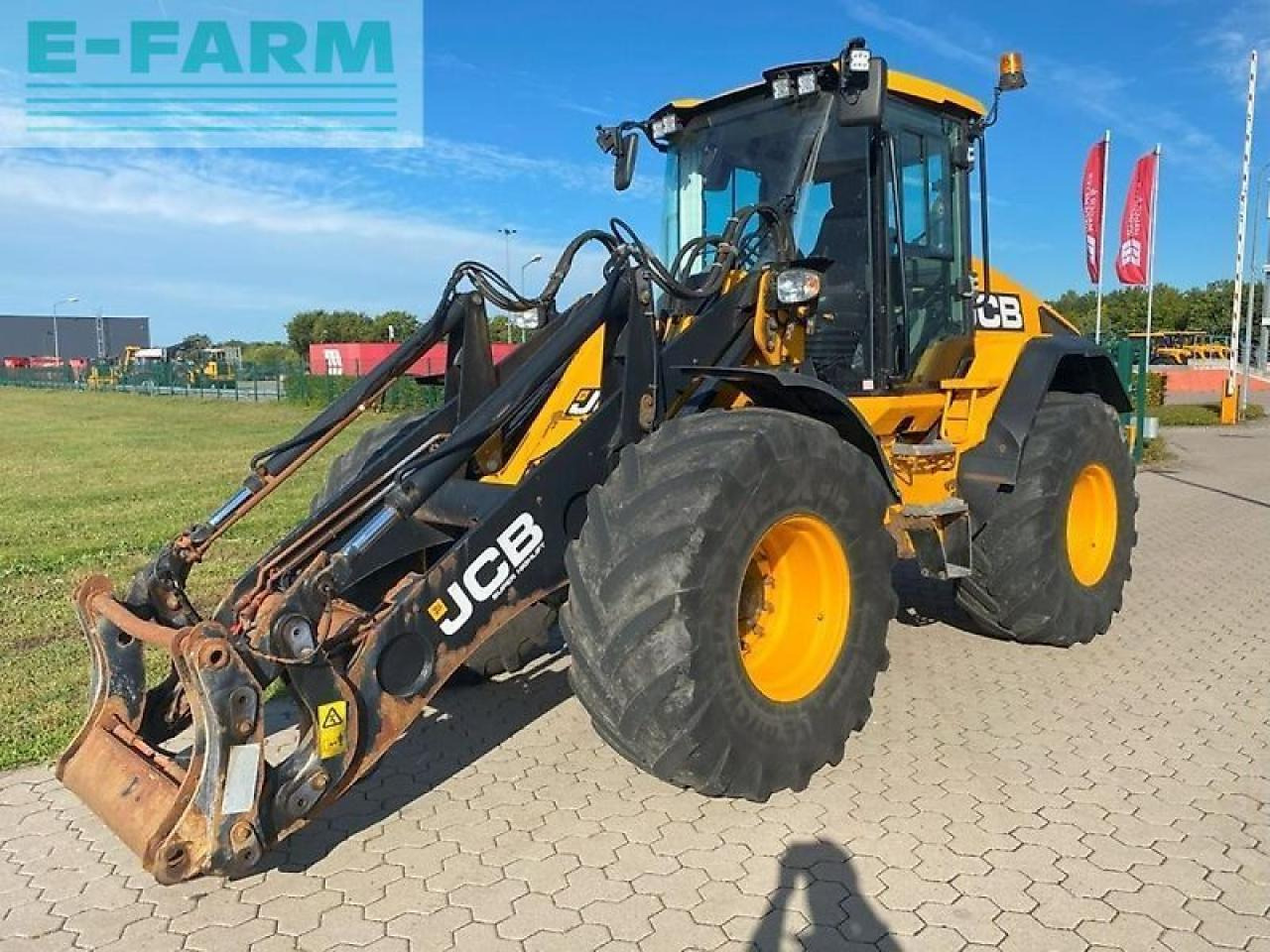 JCB 419s agri super high lift - Mini bager: slika JCB 419s agri super high lift - Mini bager JCB 419s agri super high lift - Mini bager: slika JCB 419s agri super high lift - Mini bager