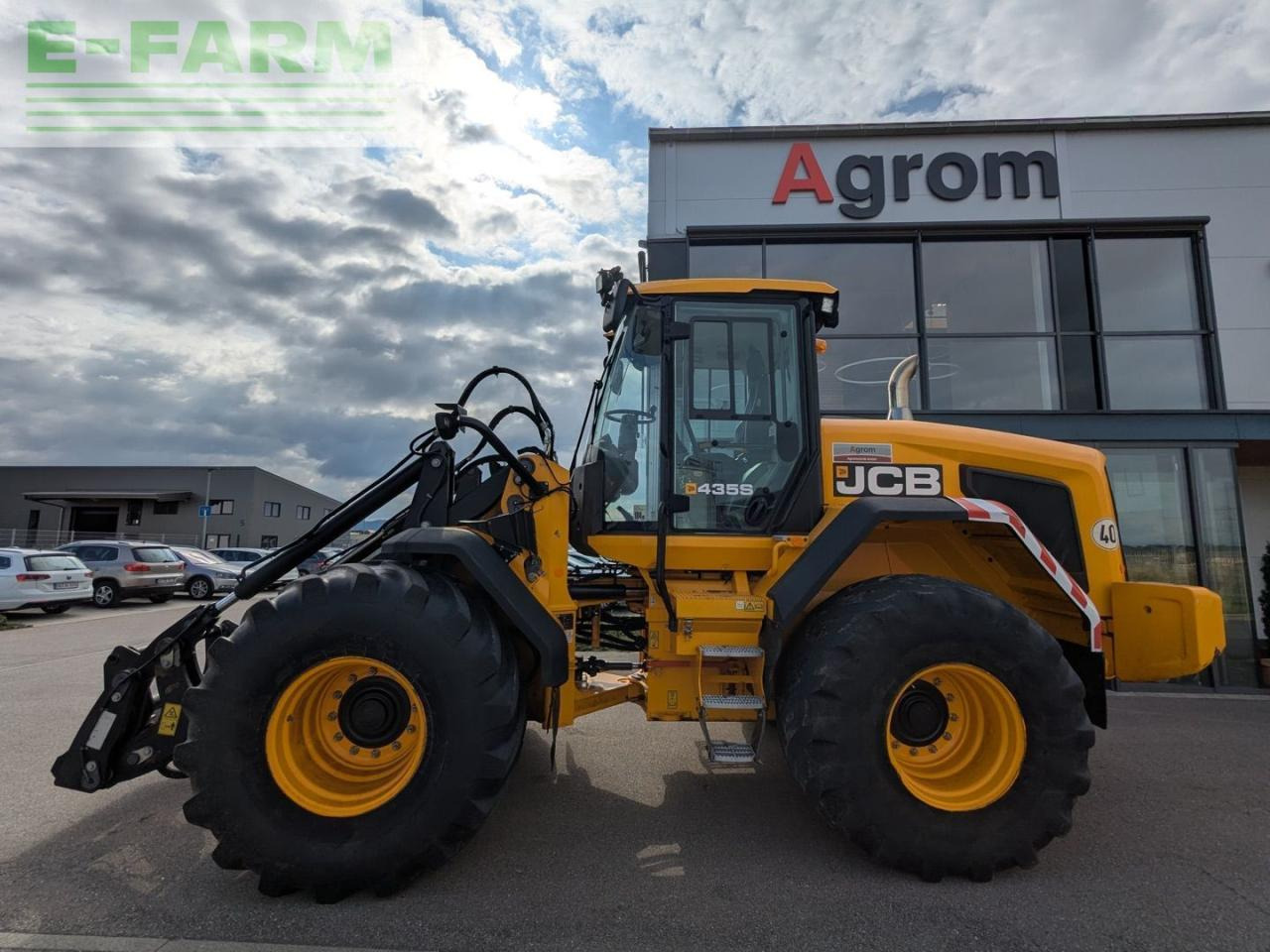 JCB 435 S HighLift - Mini bager: slika JCB 435 S HighLift - Mini bager JCB 435 S HighLift - Mini bager: slika JCB 435 S HighLift - Mini bager