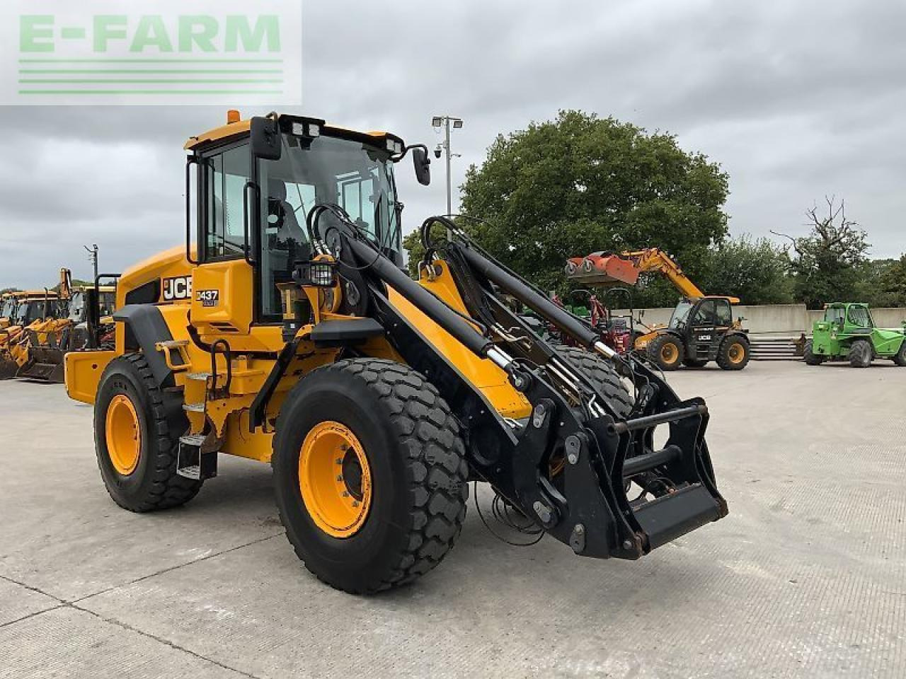 JCB 437 wheeled loading shovel (st23075) - Mini bager: slika JCB 437 wheeled loading shovel (st23075) - Mini bager JCB 437 wheeled loading shovel (st23075) - Mini bager: slika JCB 437 wheeled loading shovel (st23075) - Mini bager