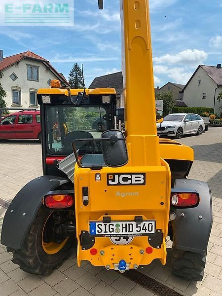 JCB 525-60agri plus teleskoplader radlader - Teleskopski rukovatelj: slika JCB 525-60agri plus teleskoplader radlader - Teleskopski rukovatelj JCB 525-60agri plus teleskoplader radlader - Teleskopski rukovatelj: slika JCB 525-60agri plus teleskoplader radlader - Teleskopski rukovatelj
