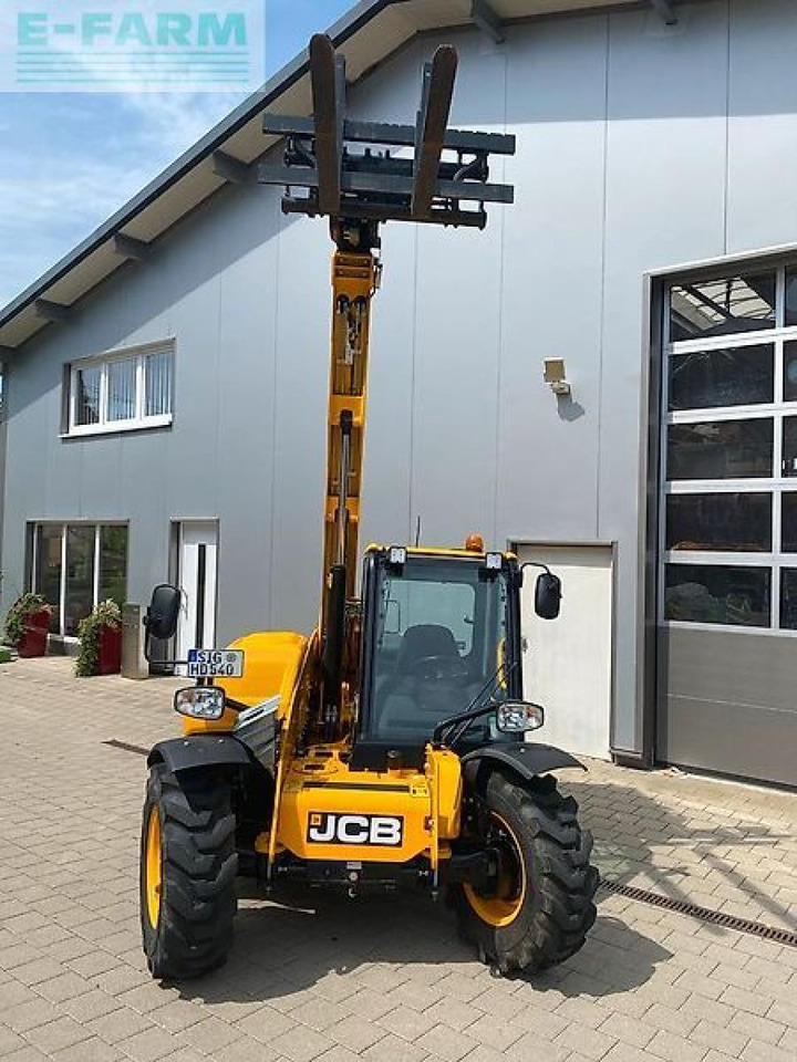 JCB 525-60agri plus teleskoplader radlader - Teleskopski rukovatelj: slika JCB 525-60agri plus teleskoplader radlader - Teleskopski rukovatelj JCB 525-60agri plus teleskoplader radlader - Teleskopski rukovatelj: slika JCB 525-60agri plus teleskoplader radlader - Teleskopski rukovatelj