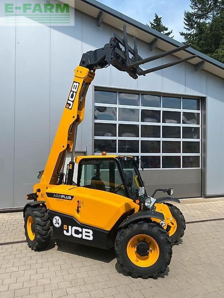 JCB 525-60agri plus teleskoplader radlader - Teleskopski rukovatelj: slika JCB 525-60agri plus teleskoplader radlader - Teleskopski rukovatelj JCB 525-60agri plus teleskoplader radlader - Teleskopski rukovatelj: slika JCB 525-60agri plus teleskoplader radlader - Teleskopski rukovatelj
