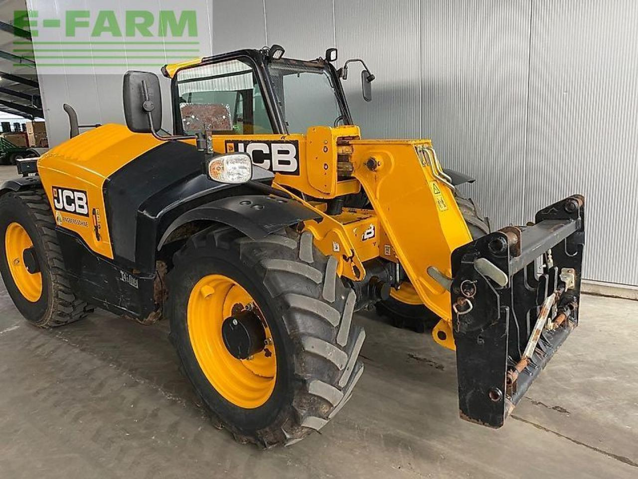 JCB 527-58 agri - Teleskopski rukovatelj: slika JCB 527-58 agri - Teleskopski rukovatelj JCB 527-58 agri - Teleskopski rukovatelj: slika JCB 527-58 agri - Teleskopski rukovatelj