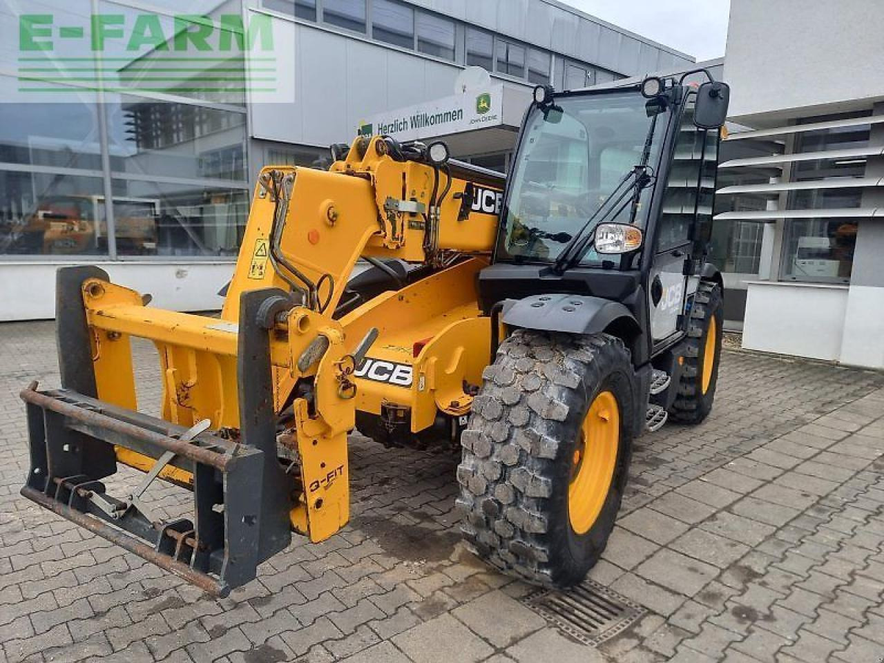 JCB 535-95 agri super - Teleskopski rukovatelj: slika JCB 535-95 agri super - Teleskopski rukovatelj JCB 535-95 agri super - Teleskopski rukovatelj: slika JCB 535-95 agri super - Teleskopski rukovatelj