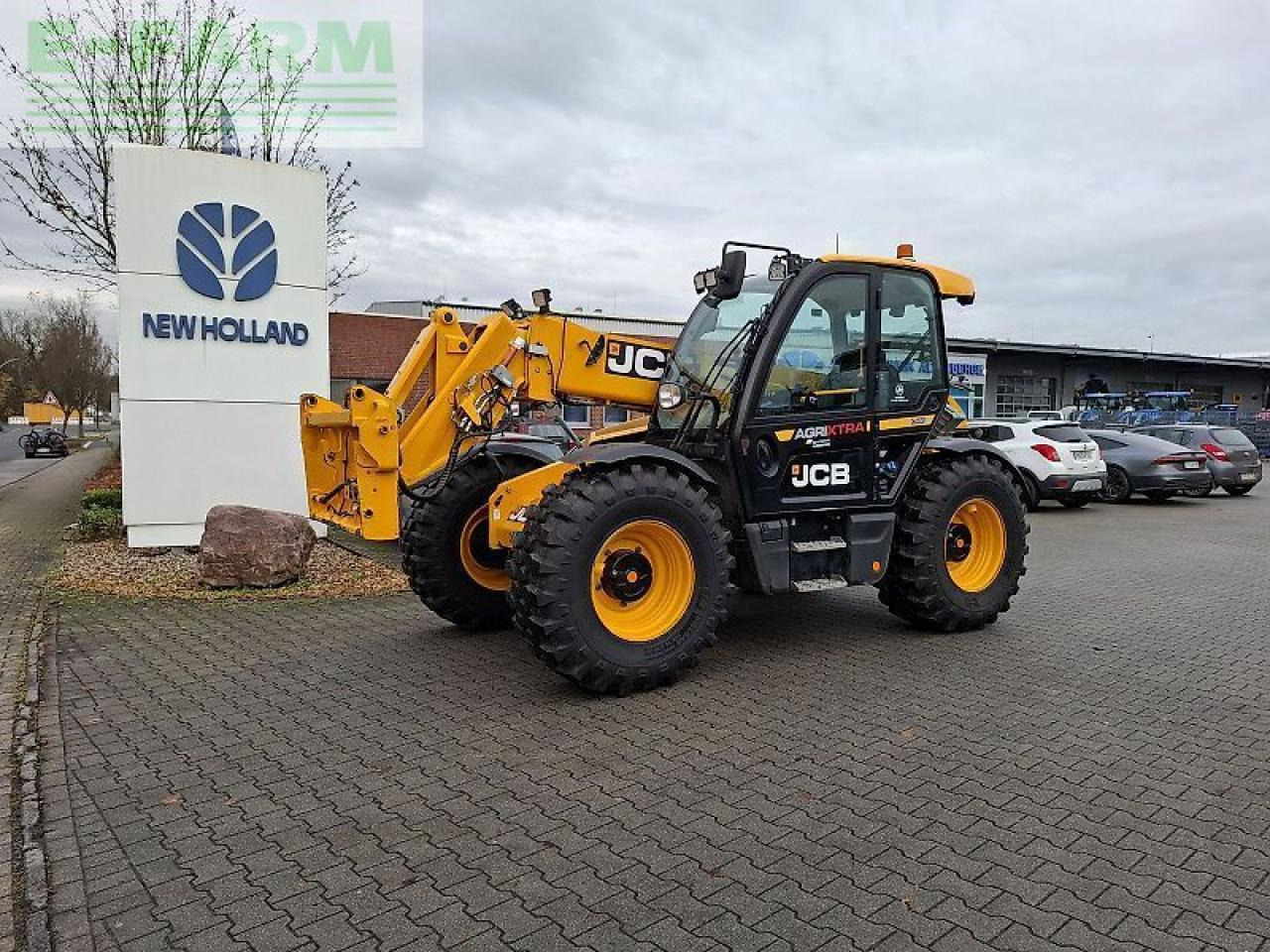 JCB 542-70 agri xtra - dualtev vt - Mini bager: slika JCB 542-70 agri xtra - dualtev vt - Mini bager JCB 542-70 agri xtra - dualtev vt - Mini bager: slika JCB 542-70 agri xtra - dualtev vt - Mini bager
