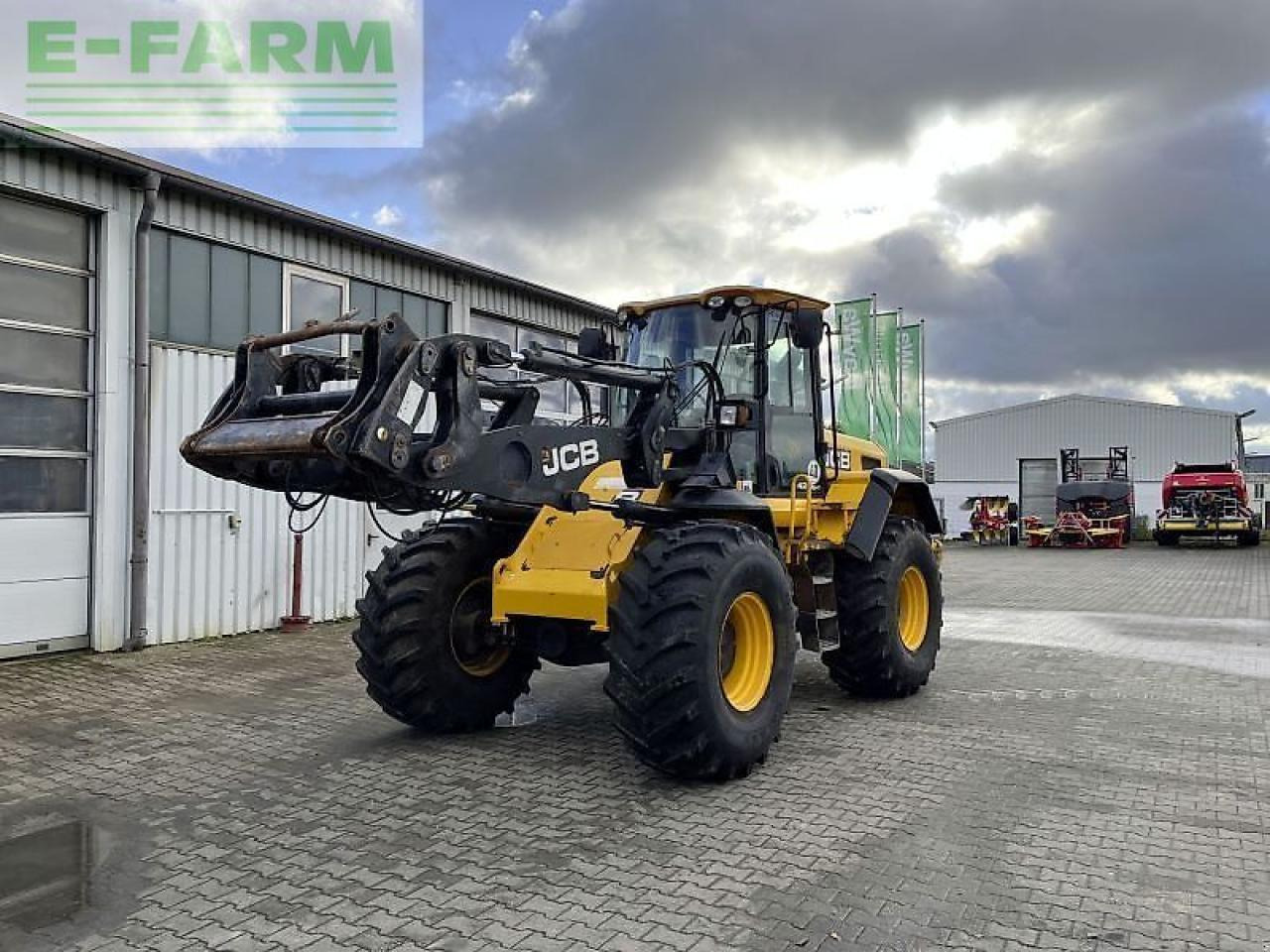 JCB gebr. radlader 426 agri - Mini bager: slika JCB gebr. radlader 426 agri - Mini bager JCB gebr. radlader 426 agri - Mini bager: slika JCB gebr. radlader 426 agri - Mini bager