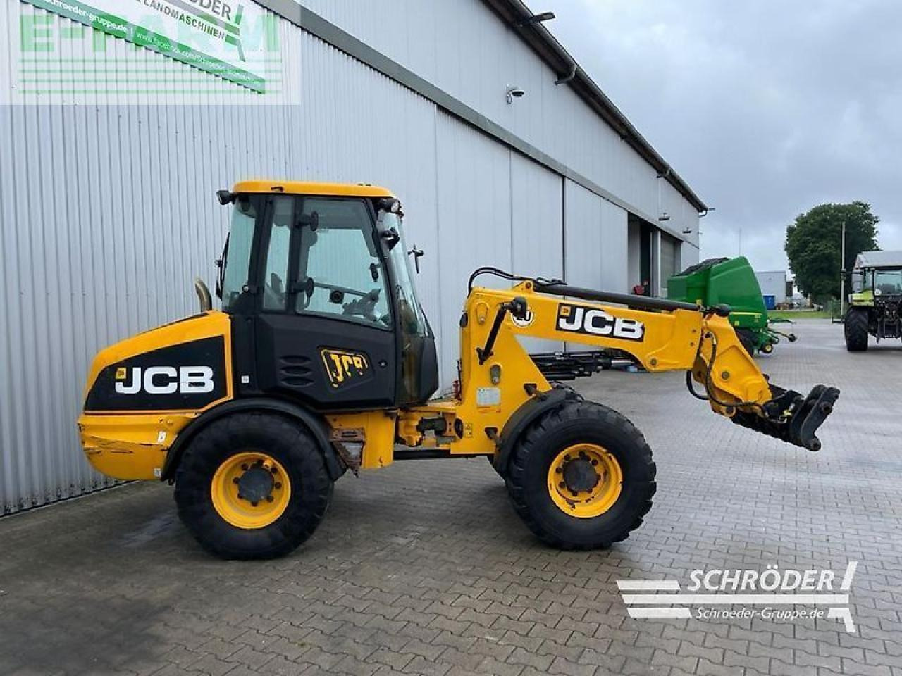 JCB tm 180 agri - Utovarivač na kotačima: slika JCB tm 180 agri - Utovarivač na kotačima JCB tm 180 agri - Utovarivač na kotačima: slika JCB tm 180 agri - Utovarivač na kotačima