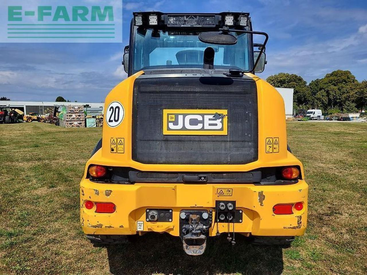 JCB tm 320s - Mini bager: slika JCB tm 320s - Mini bager JCB tm 320s - Mini bager: slika JCB tm 320s - Mini bager