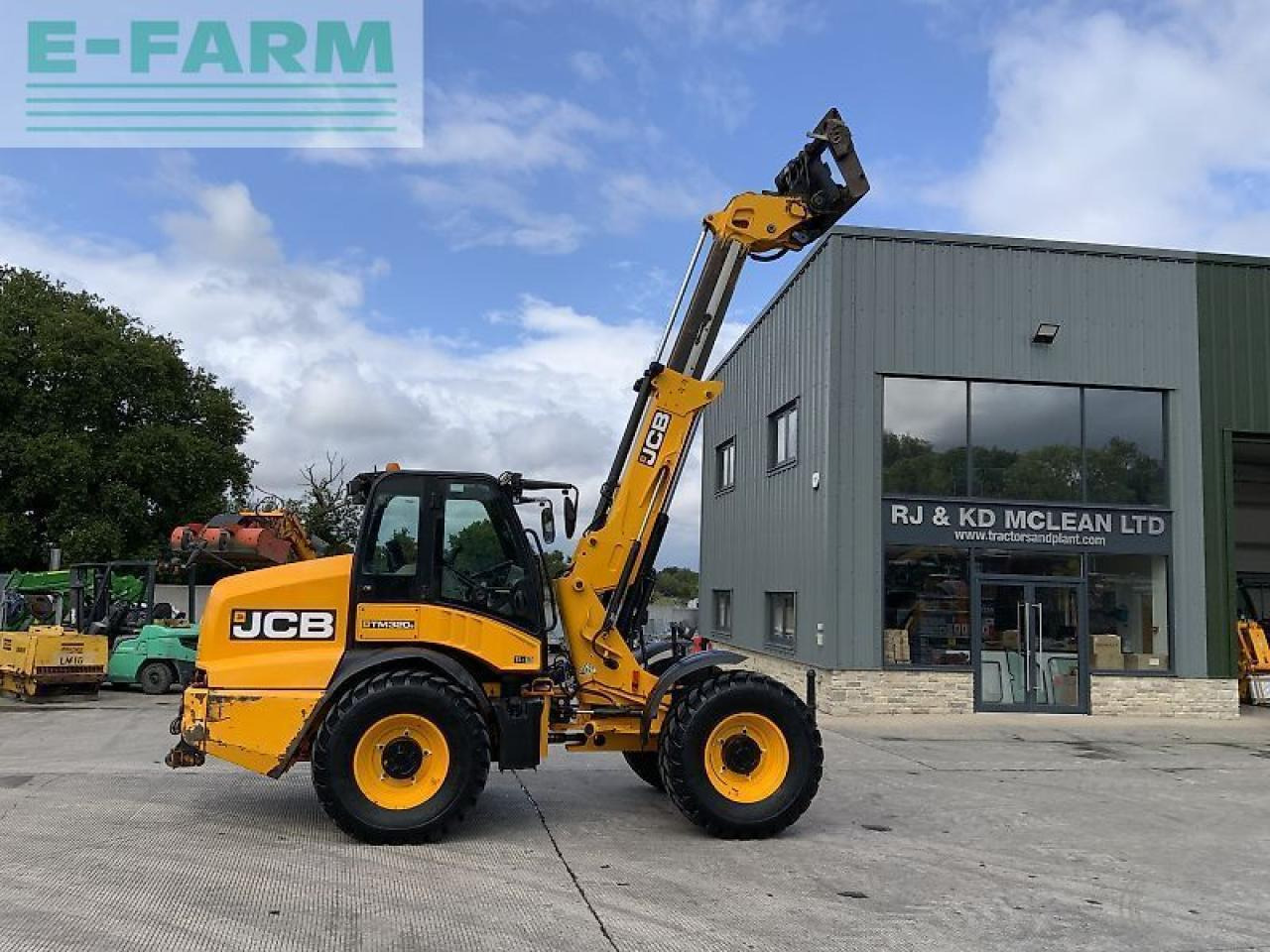 JCB tm320s pivot steer (st23560) - Utovarivač na kotačima: slika JCB tm320s pivot steer (st23560) - Utovarivač na kotačima JCB tm320s pivot steer (st23560) - Utovarivač na kotačima: slika JCB tm320s pivot steer (st23560) - Utovarivač na kotačima