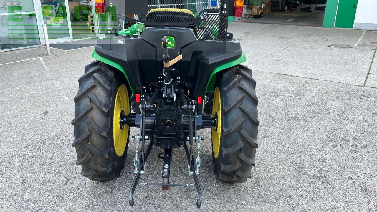 John Deere 3025E - Traktor: slika John Deere 3025E - Traktor John Deere 3025E - Traktor: slika John Deere 3025E - Traktor