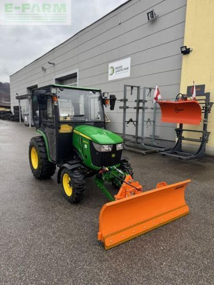 John Deere 3025e - Traktor: slika John Deere 3025e - Traktor John Deere 3025e - Traktor: slika John Deere 3025e - Traktor