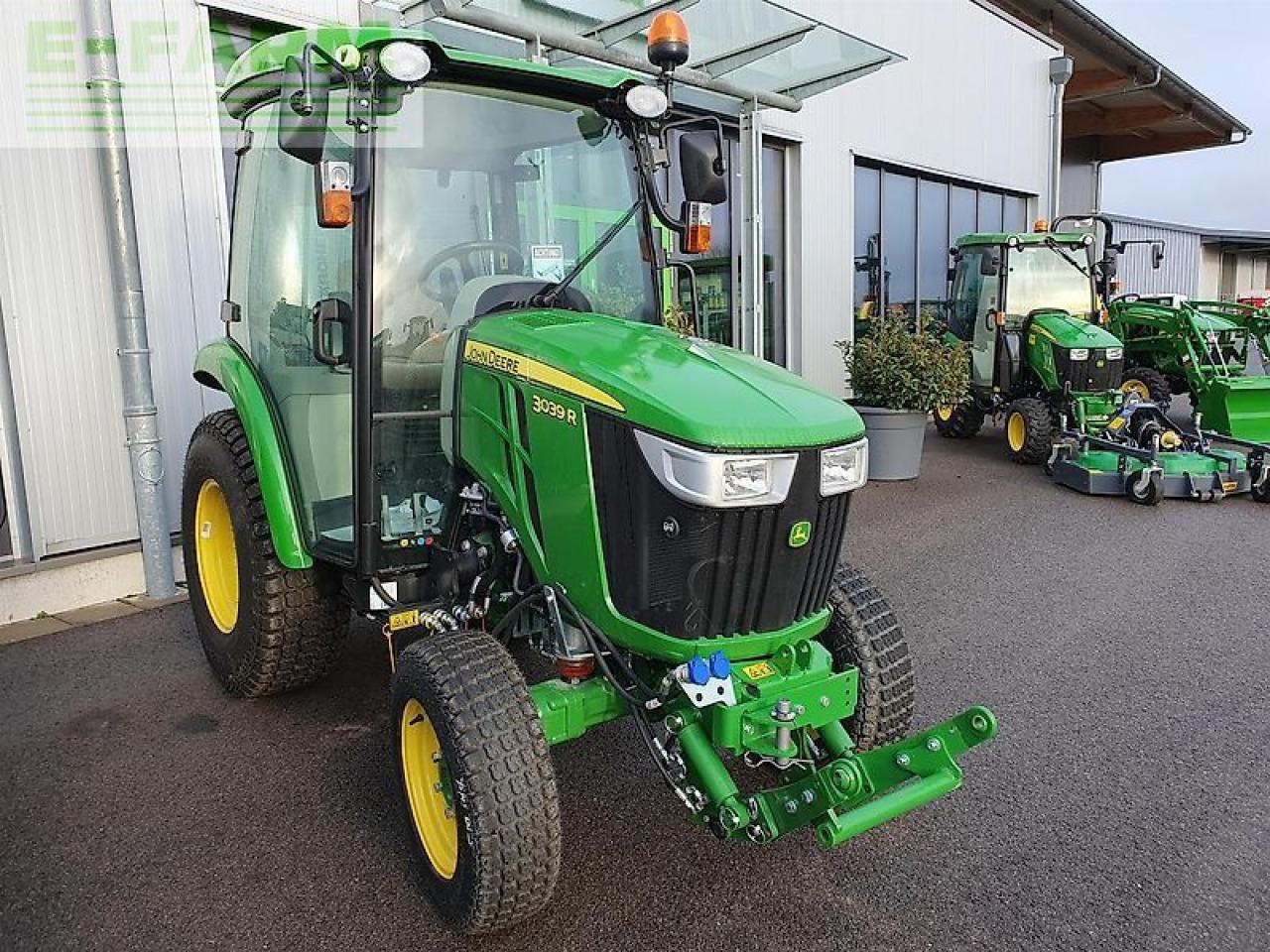 John Deere 3039r neumaschine - Traktor: slika John Deere 3039r neumaschine - Traktor John Deere 3039r neumaschine - Traktor: slika John Deere 3039r neumaschine - Traktor