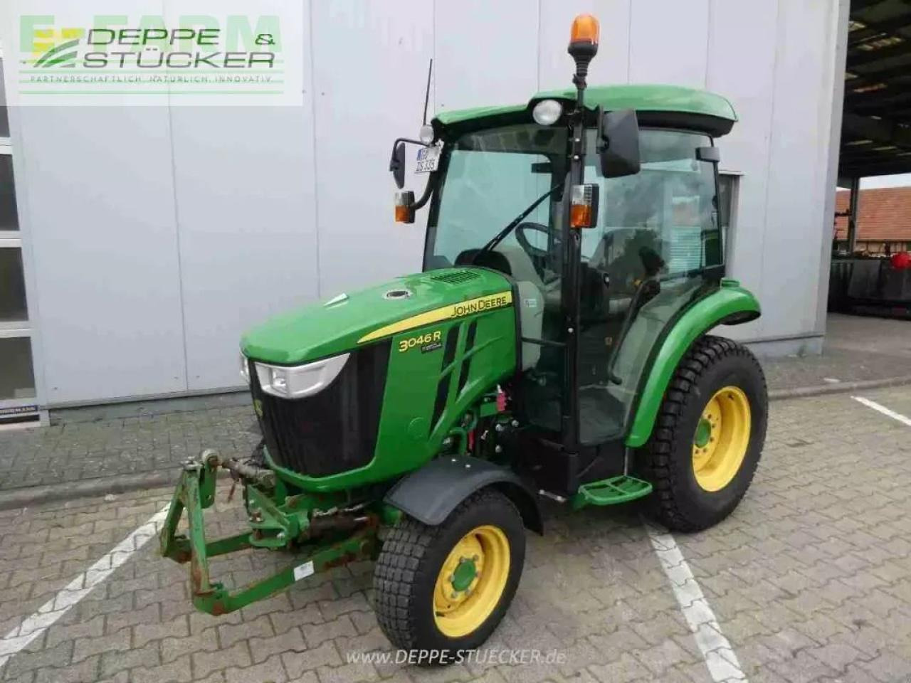 John Deere 3046r - Traktor: slika John Deere 3046r - Traktor John Deere 3046r - Traktor: slika John Deere 3046r - Traktor
