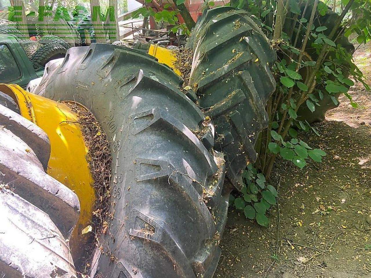 Traktor John Deere 4650: slika Traktor John Deere 4650