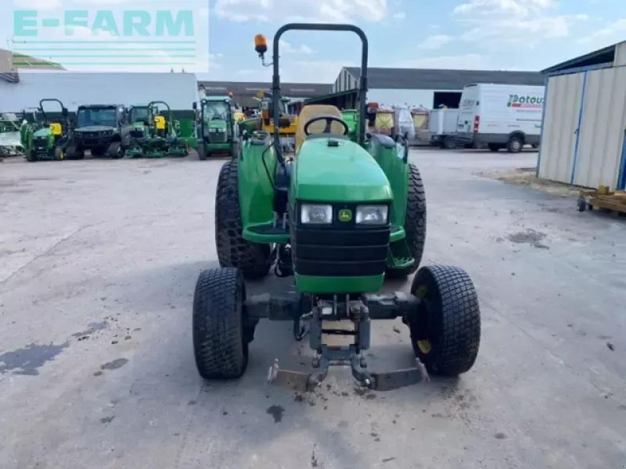 John Deere 4710 - Traktor: slika John Deere 4710 - Traktor John Deere 4710 - Traktor: slika John Deere 4710 - Traktor