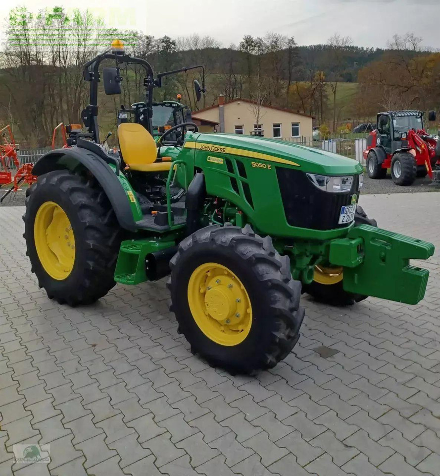 John Deere 5050e - Traktor: slika John Deere 5050e - Traktor John Deere 5050e - Traktor: slika John Deere 5050e - Traktor