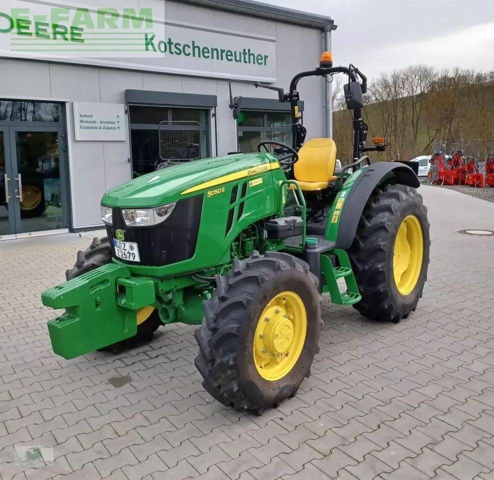 John Deere 5050e - Traktor: slika John Deere 5050e - Traktor John Deere 5050e - Traktor: slika John Deere 5050e - Traktor