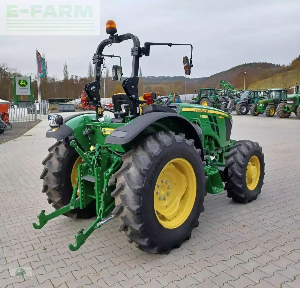 John Deere 5050e - Traktor: slika John Deere 5050e - Traktor John Deere 5050e - Traktor: slika John Deere 5050e - Traktor