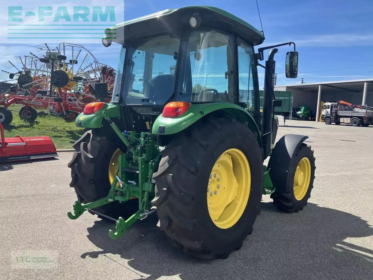 John Deere 5067e - Traktor: slika John Deere 5067e - Traktor John Deere 5067e - Traktor: slika John Deere 5067e - Traktor