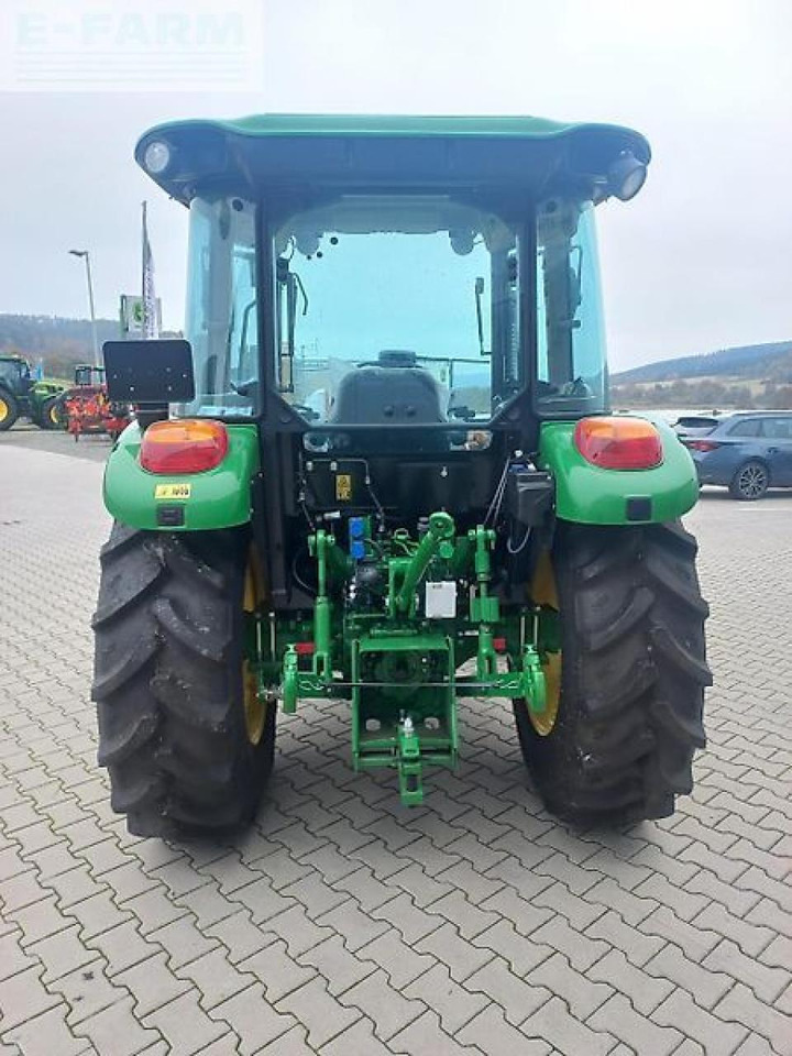 John Deere 5067e - Traktor: slika John Deere 5067e - Traktor John Deere 5067e - Traktor: slika John Deere 5067e - Traktor