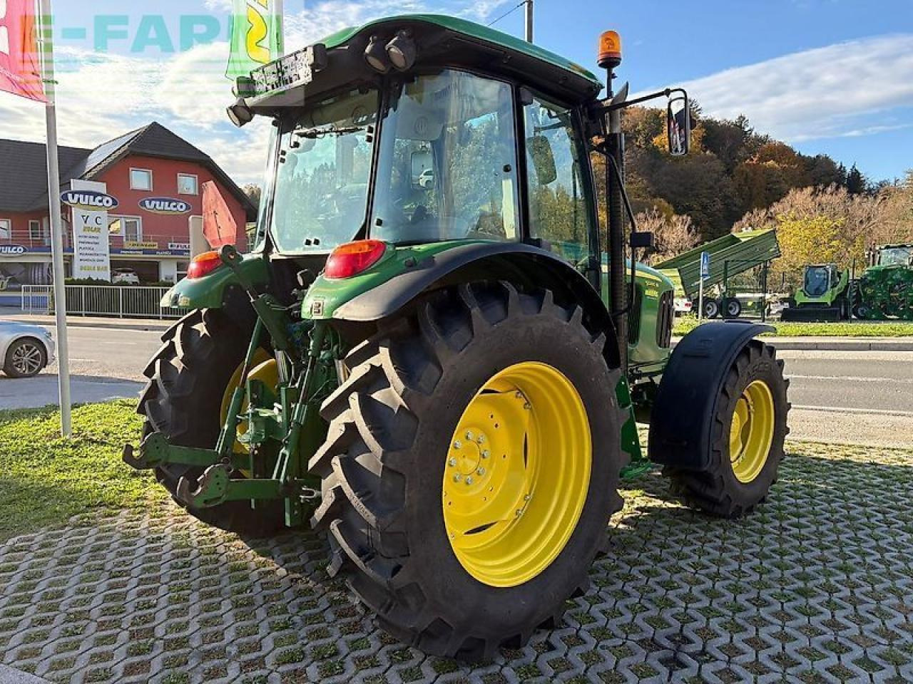 John Deere 5080r - Traktor: slika John Deere 5080r - Traktor John Deere 5080r - Traktor: slika John Deere 5080r - Traktor