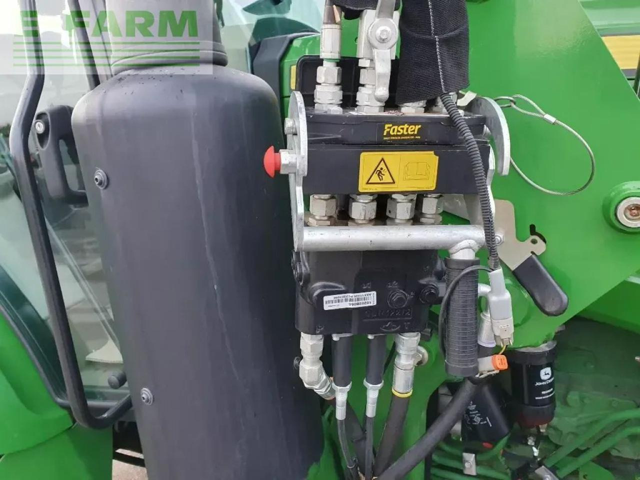 Traktor John Deere 5100 m: slika Traktor John Deere 5100 m