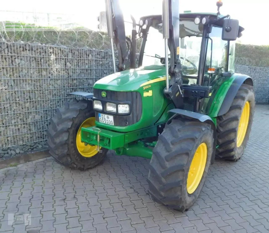 John Deere 5100r - Traktor: slika John Deere 5100r - Traktor John Deere 5100r - Traktor: slika John Deere 5100r - Traktor