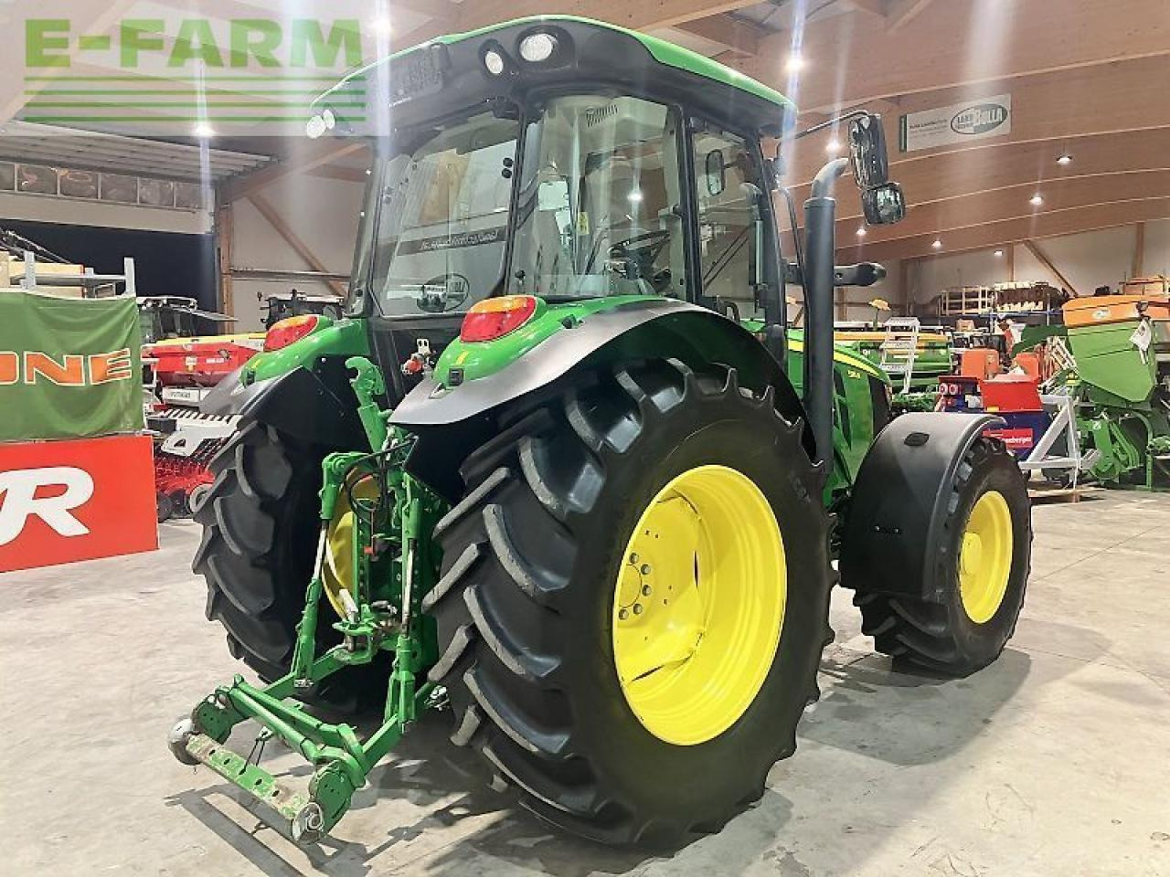 John Deere 5115r - Traktor: slika John Deere 5115r - Traktor John Deere 5115r - Traktor: slika John Deere 5115r - Traktor