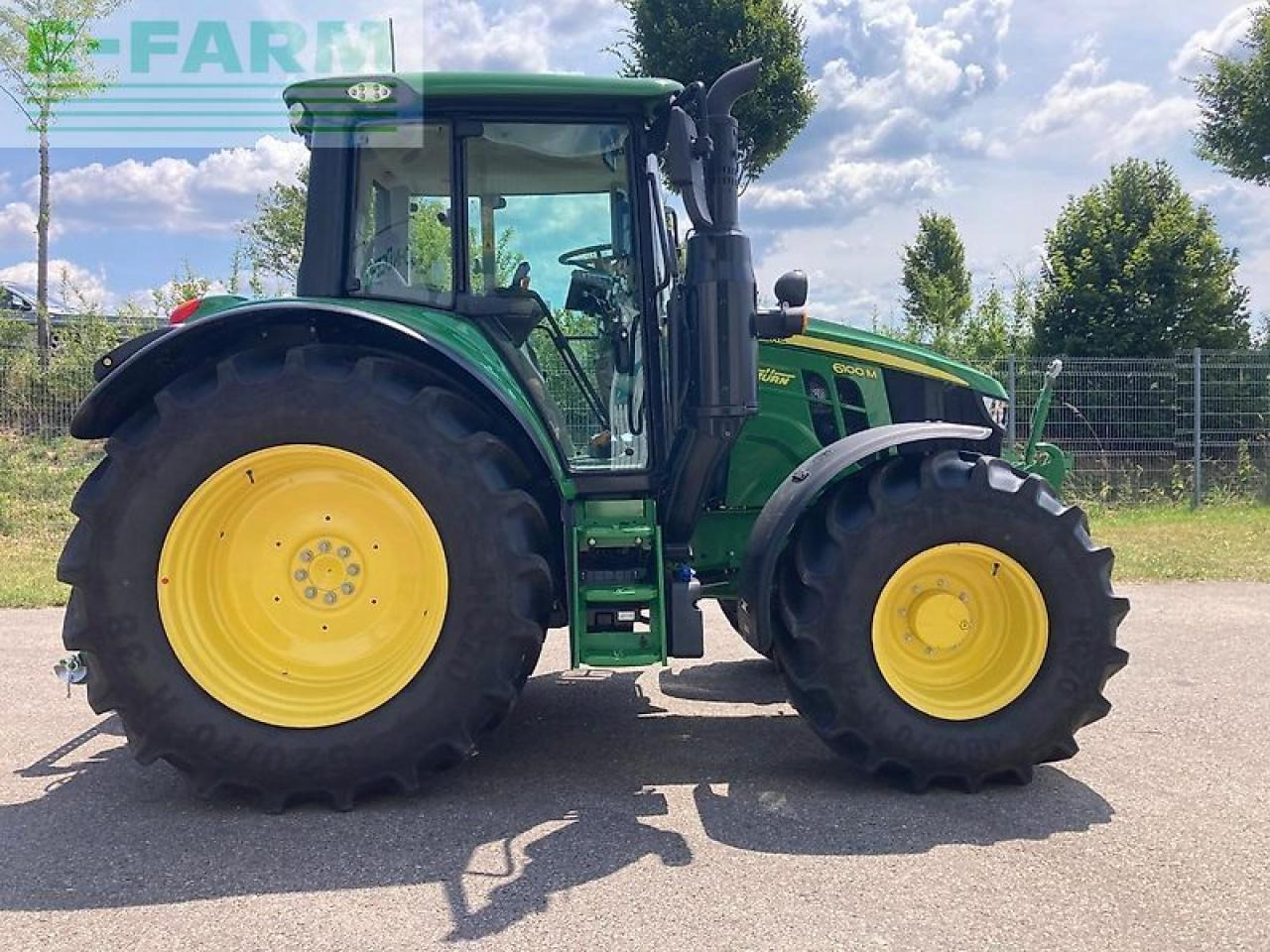 John Deere 6100m - Traktor: slika John Deere 6100m - Traktor John Deere 6100m - Traktor: slika John Deere 6100m - Traktor