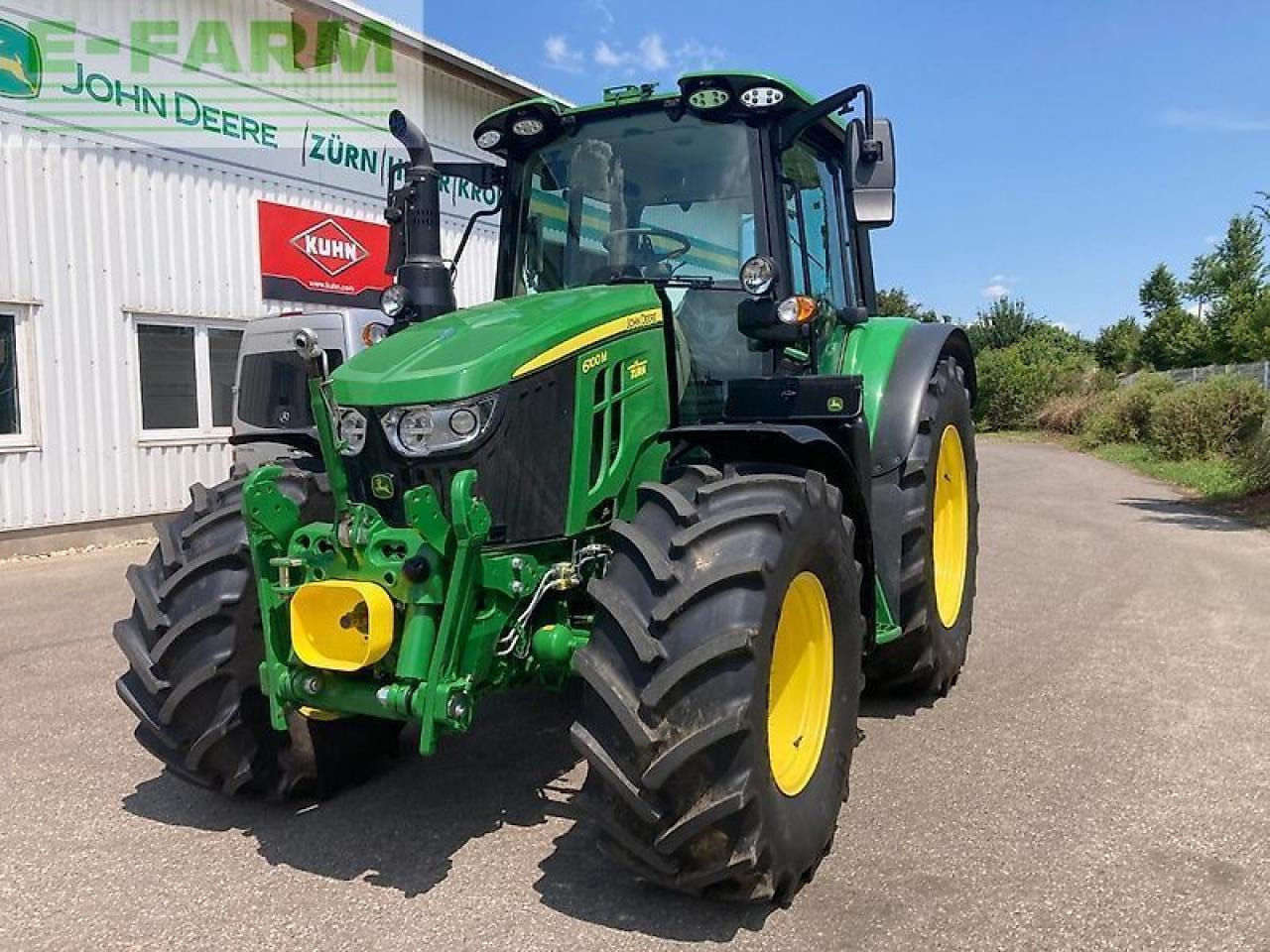 John Deere 6100m - Traktor: slika John Deere 6100m - Traktor John Deere 6100m - Traktor: slika John Deere 6100m - Traktor