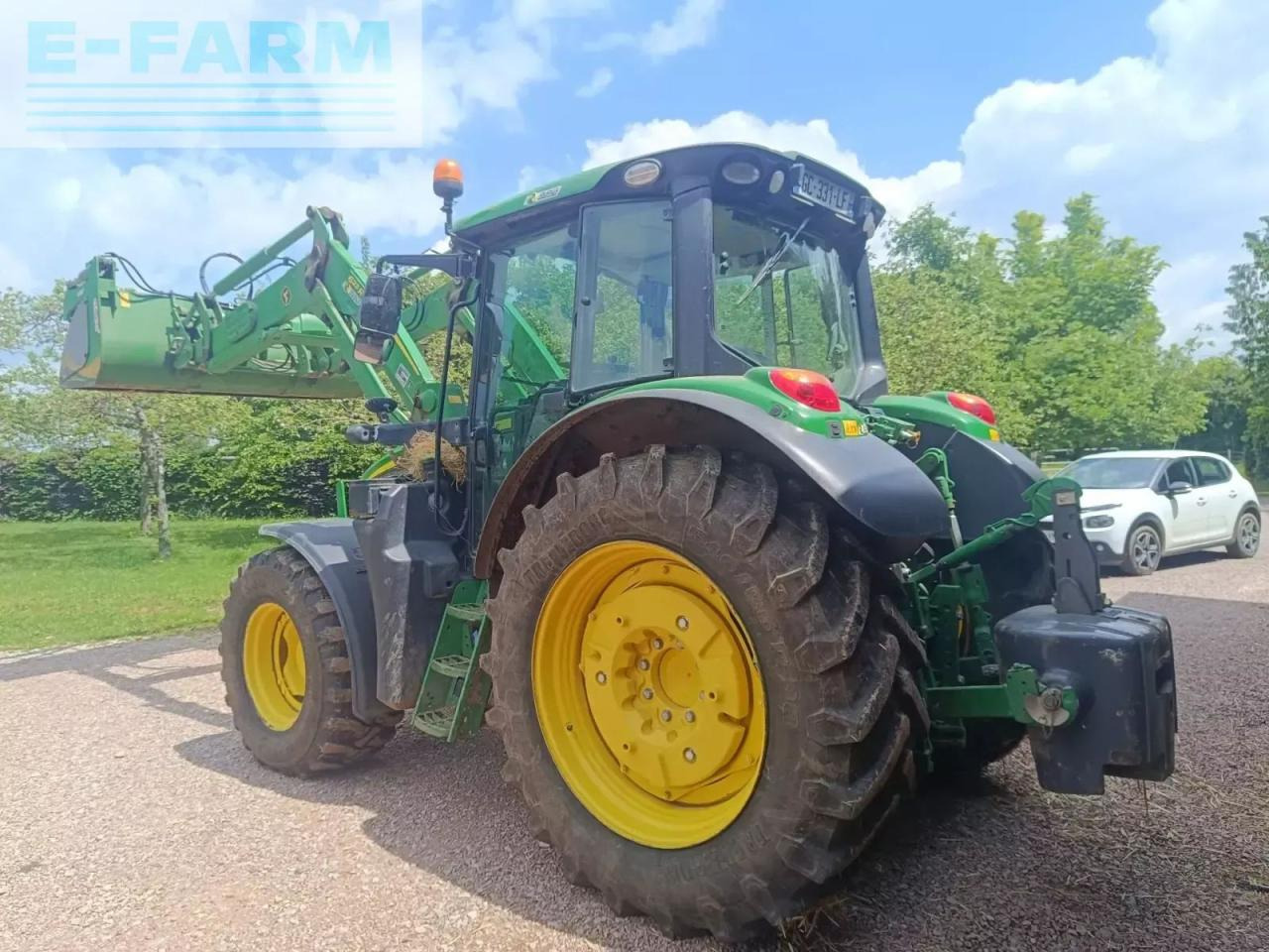 John Deere 6100m - Traktor: slika John Deere 6100m - Traktor John Deere 6100m - Traktor: slika John Deere 6100m - Traktor