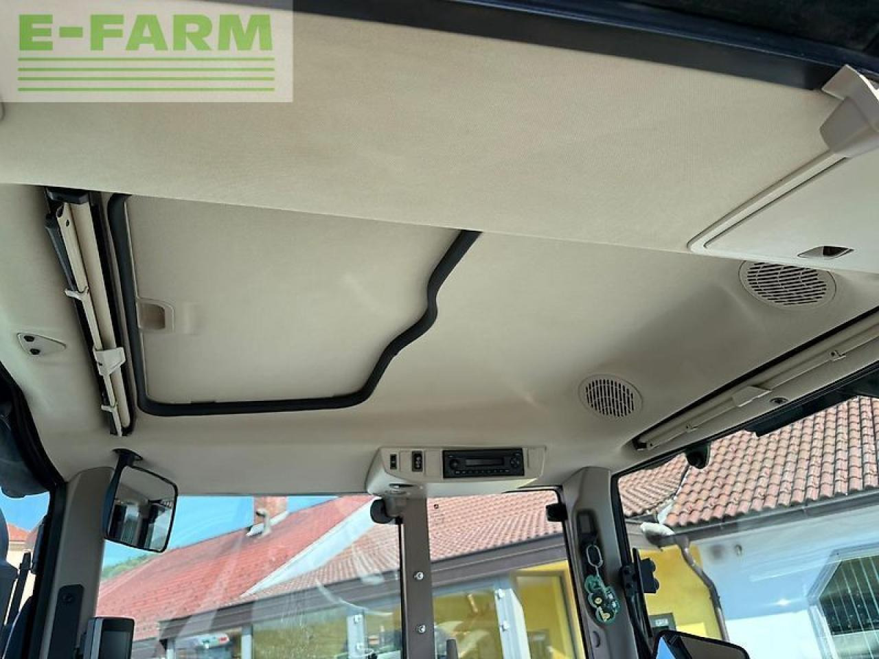 Traktor John Deere 6100m + john deere 623r: slika Traktor John Deere 6100m + john deere 623r